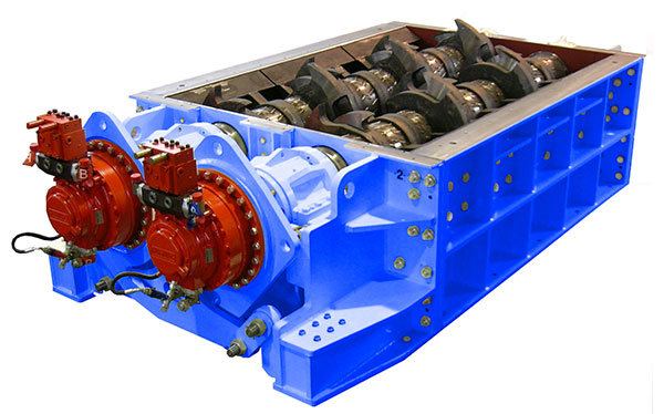 2 shaft waste crusher T30 400 HP series hydraulic drive | SatrindTech Srl