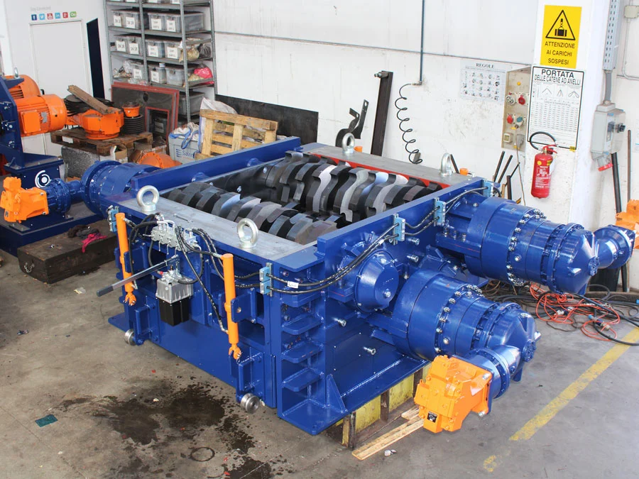 Trituratore quattro alberi 400 hp