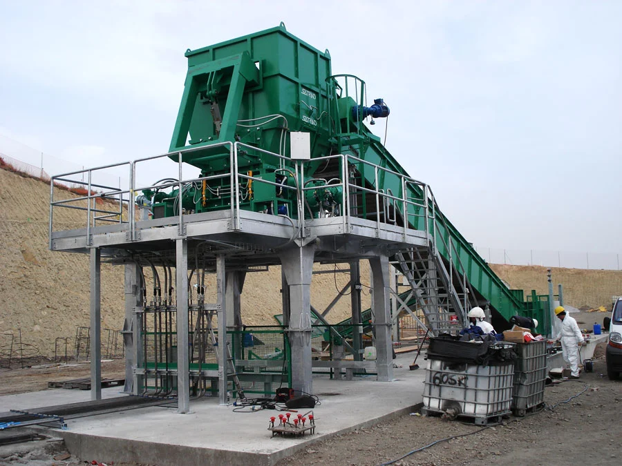 Trituratore trialbero 320 hp linea rifiuti inertizzati azoto Trituratore trialbero 320 hp linea rifiuti inertizzati azoto
