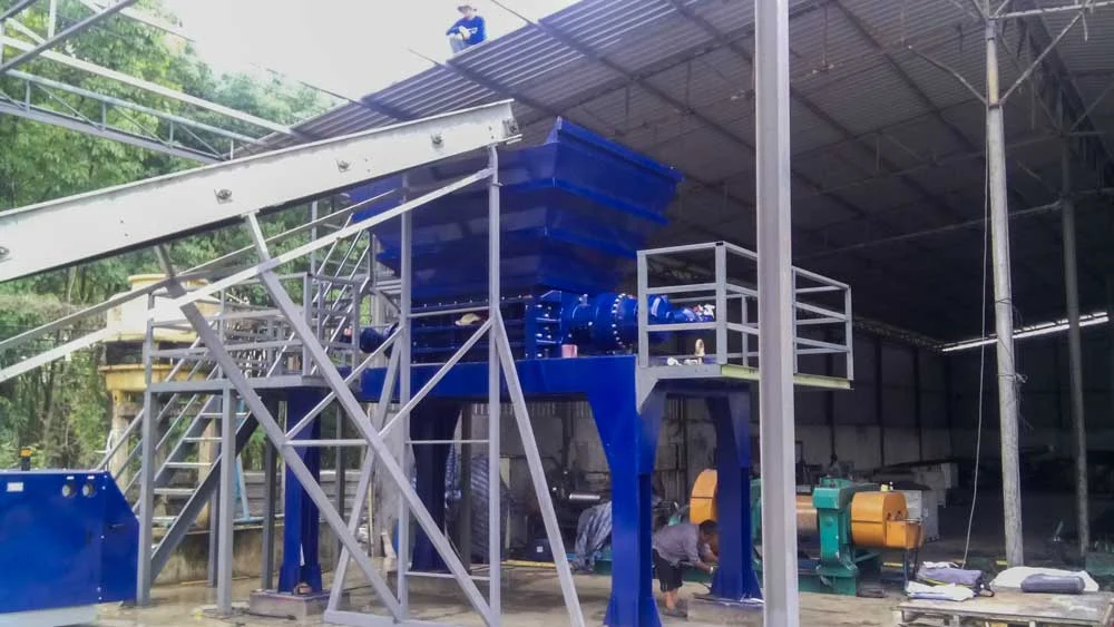 Triturazione Pneumatici Triturazione Plastica e Gomma